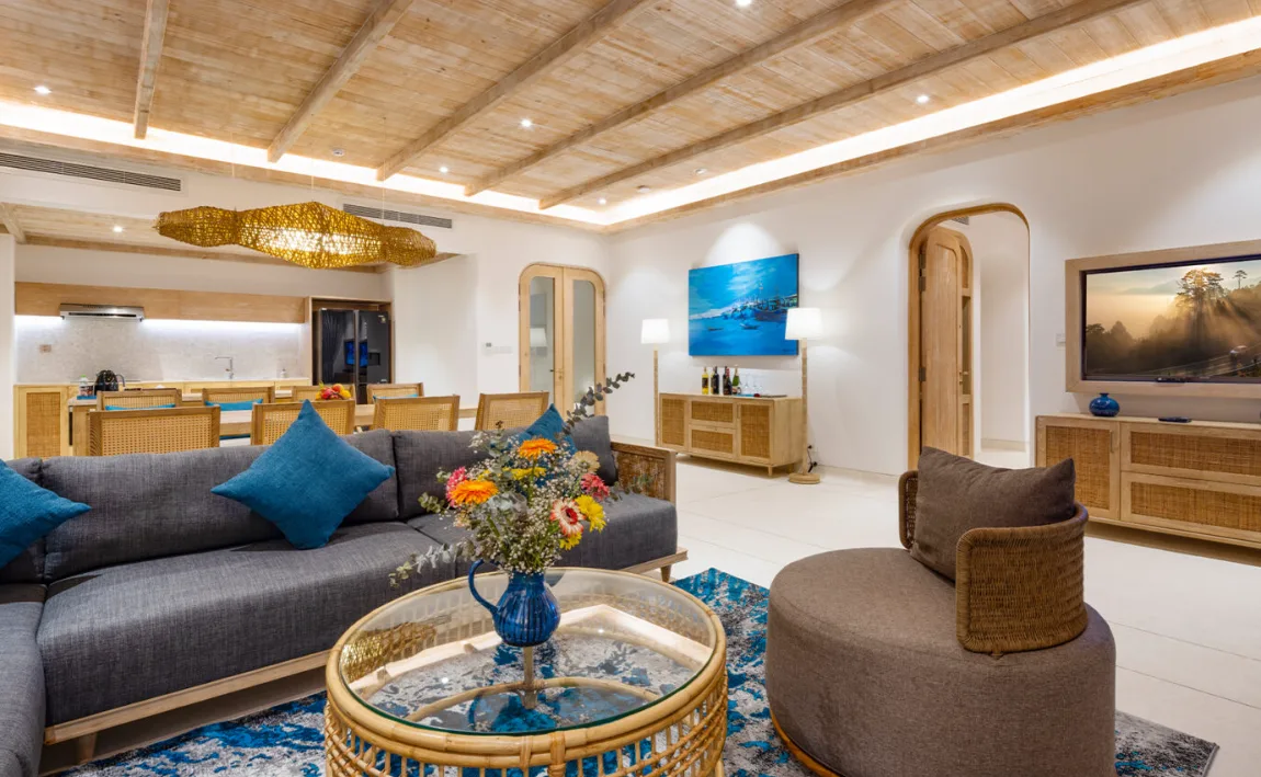 Hồ bơi v&ocirc; cực