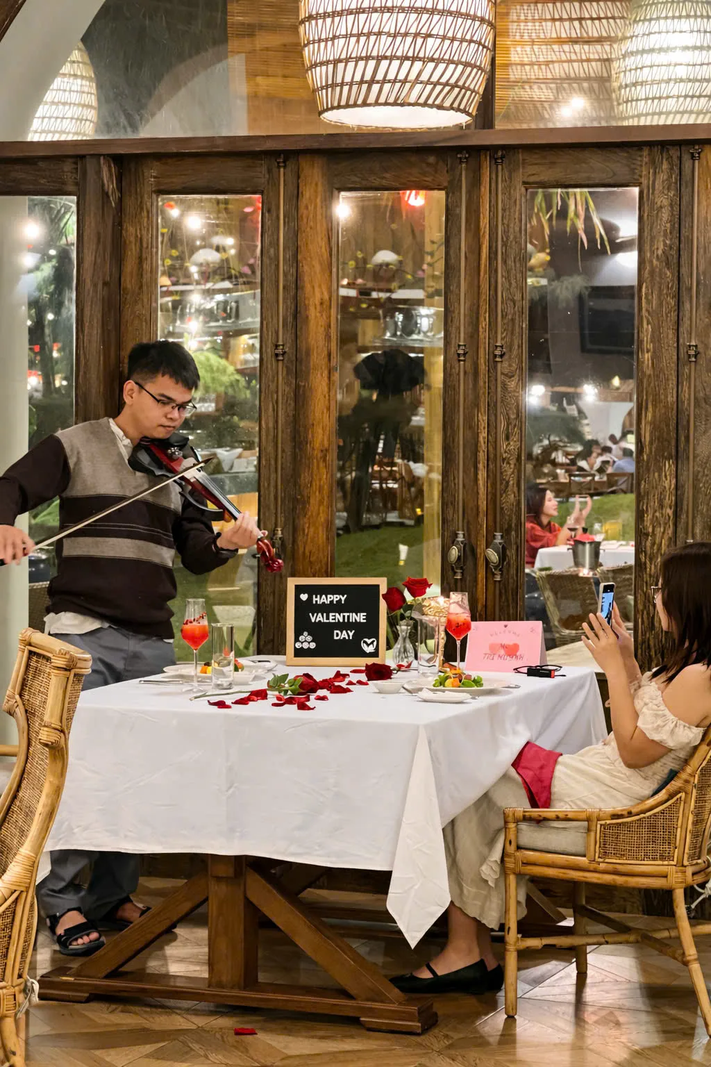 Tiệc cưới b&ecirc;n biển Stelia